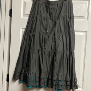 Old Navy Size Large Grey and Turquoise long skirt